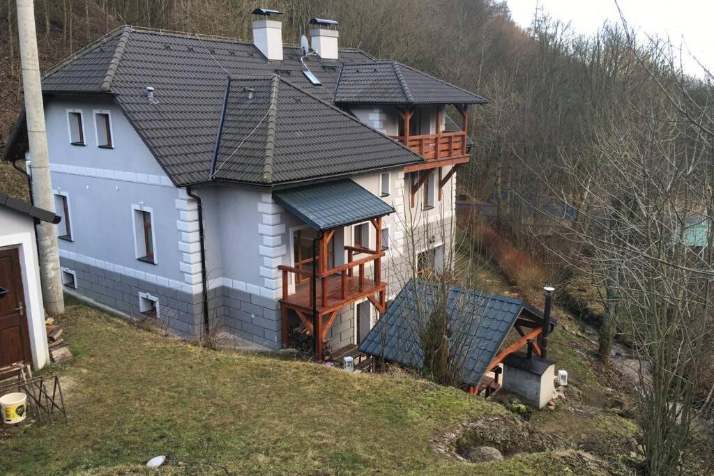 Villa Vykmanov Medenec ภายนอก รูปภาพ